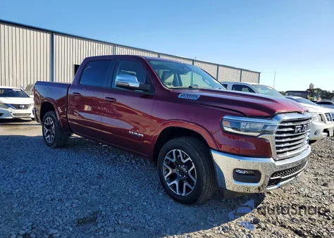2025 Ram 1500 Laramie z USA, uszkodzony, nr VIN 1C6SRFJP4SN579682